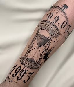 Tatuagem real do portfólio: Ampulheta